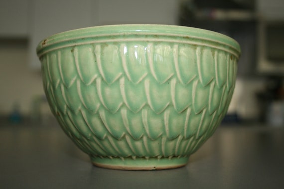 Vintage McCoy Bowl Green 6 20th Century Fishscale or