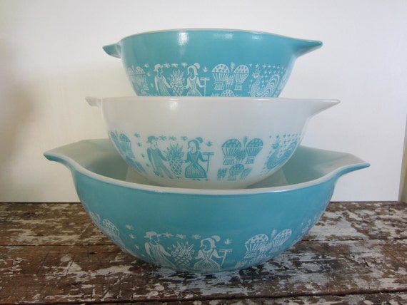 Turquoise Pyrex Cinderella Bowls Amish by VintageShoppingSpree