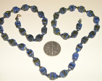SALE Vintage Art Deco Glass Necklace 1920's Artistic Jewelry 2265