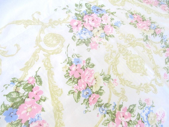 Vintage floral edged full flat sheet.