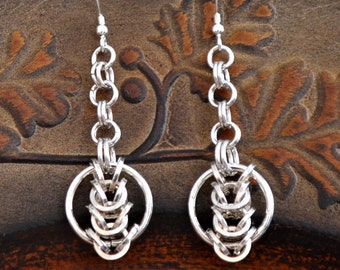 925 sterling Silver chainmaille earrings. "Circles in the square "