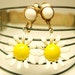 Vintage Clip Earrings Enameled Daisy Dangle 50's Yellow White (item 118)