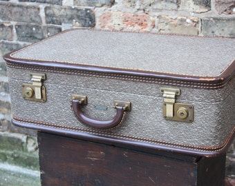 Vintage Heathered Hardsided Chocolate Leather Trim Lady Barony Travel Suitcase