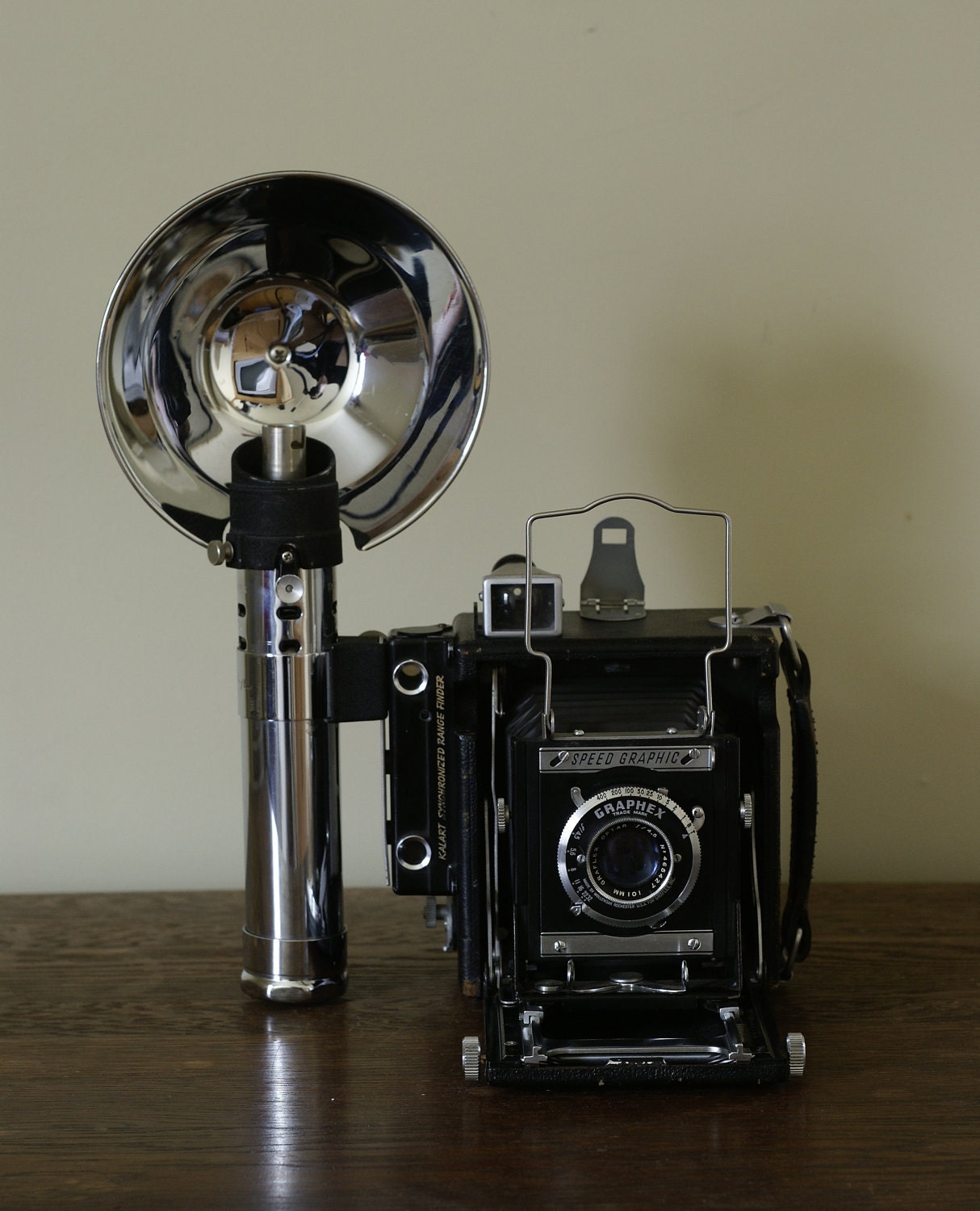 Graflex Miniature Speed Graphic Press Camera Flash