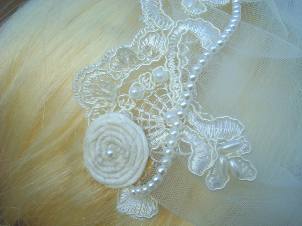 Ivory Beaded Vintage Lace Bertine