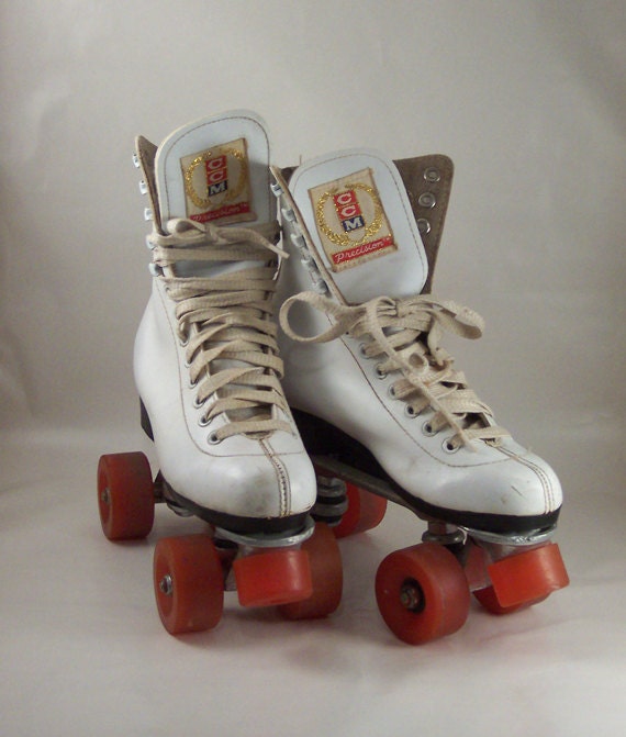 Vintage Roller Skates White with Orange Wheels Size 6