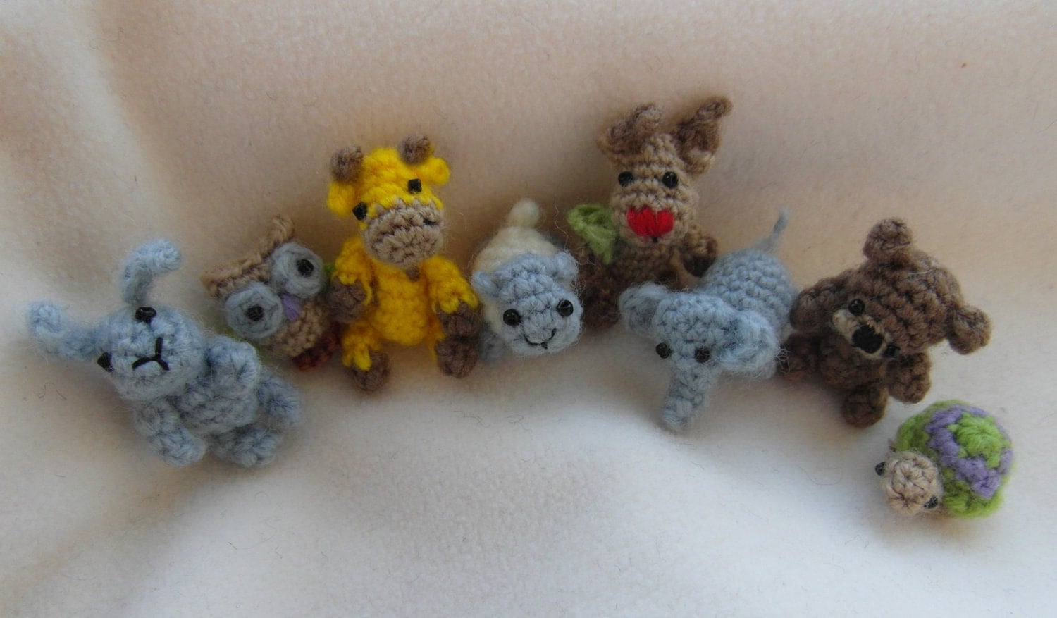 Oh so tiny Collection 8 tiny amigurumi patterns in 1