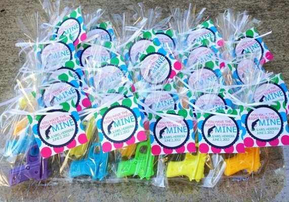 10 WATER GUN SOAPS (with Tags & Ribbons) - Pistal, Police Officer Party Favor, Video Game, 007, Summer, Water Gun, Luau Favor, Wedding Il_570xn