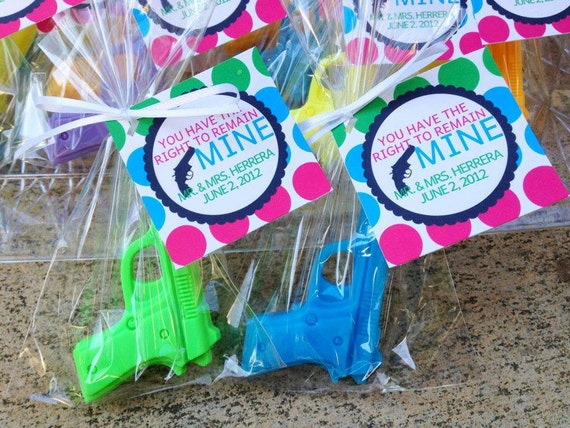 10 WATER GUN SOAPS (with Tags & Ribbons) - Pistal, Police Officer Party Favor, Video Game, 007, Summer, Water Gun, Luau Favor, Wedding Il_570xn