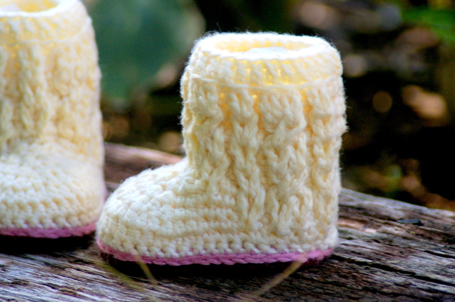 cable boots baby crochet for pattern Baby for by Pattern Shoe Cable Boots Crochet TwoGirlsPatterns Baby