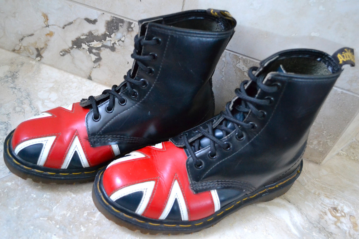 Doc Marten Shoes Union Jack Black Leather Boots