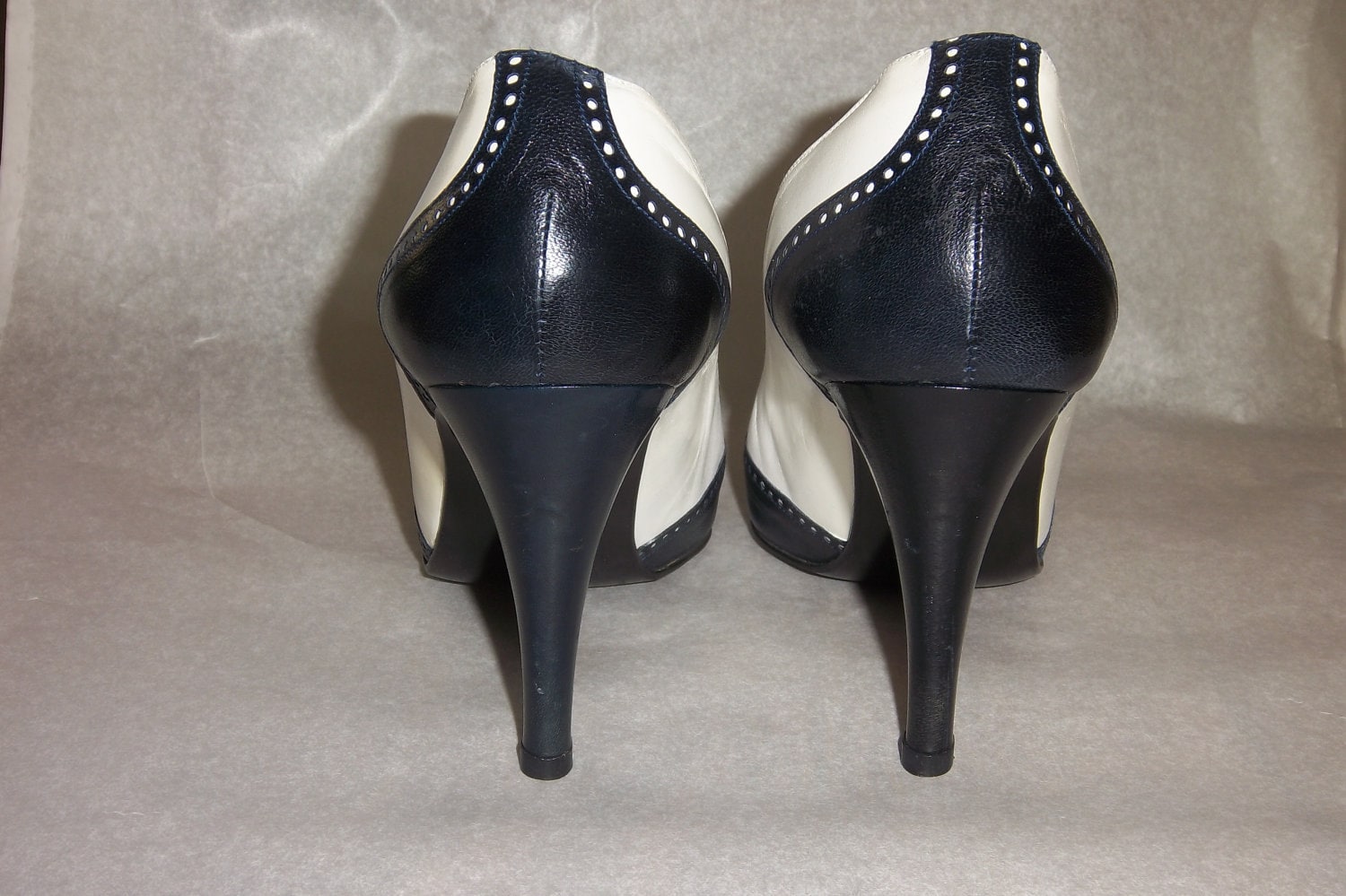 spectator pumps navy white