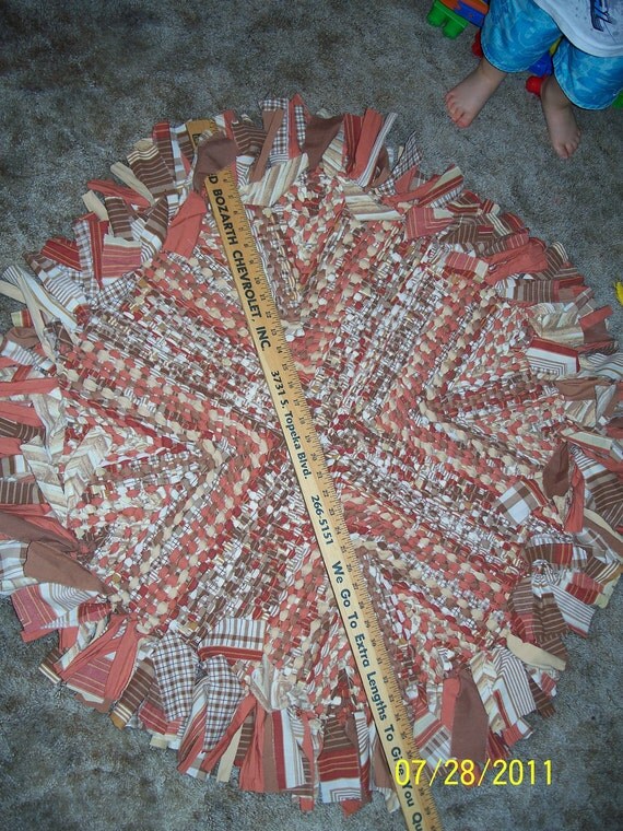 Wagon Wheel Rag Rug