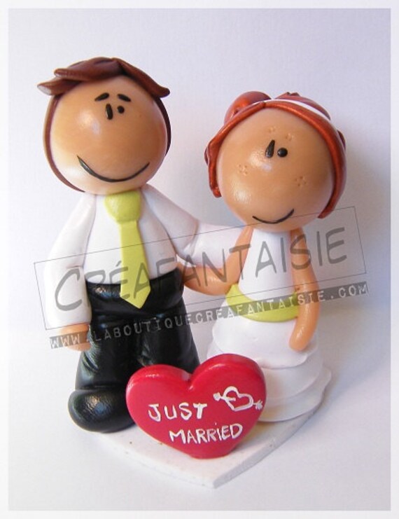 Customized tiny wedding cake topper Victoria by TheLittleMandarine