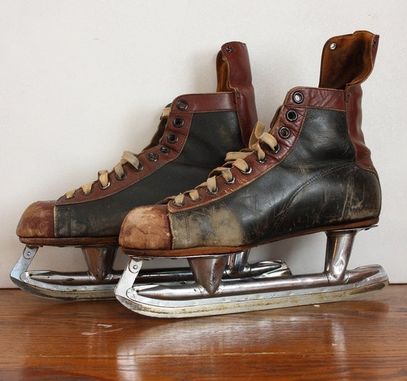 Vintage Men's Ice Hockey Skates Made In Canada