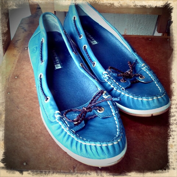 SKY Blue /// Sperry Womens Boat Loafers Slip Ons /// by Love4Retro