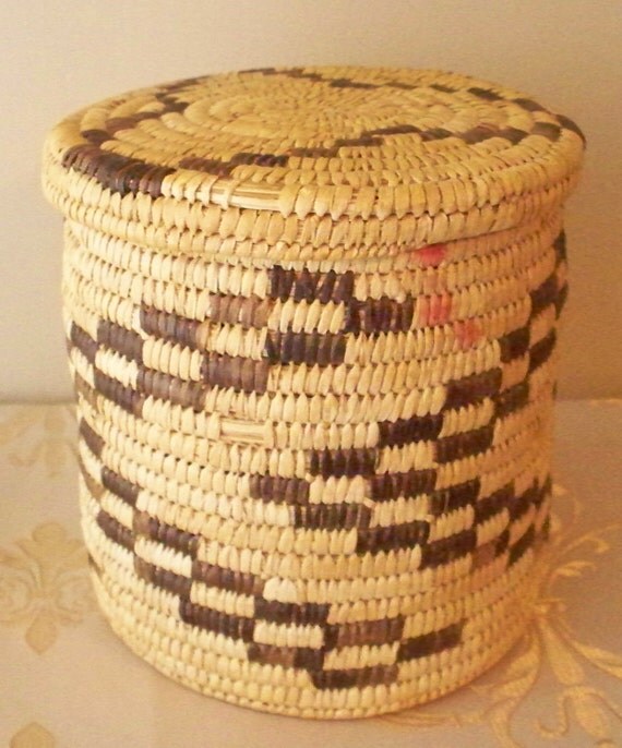 Native American Woven Lidded Basket Tohono O'odham Papago