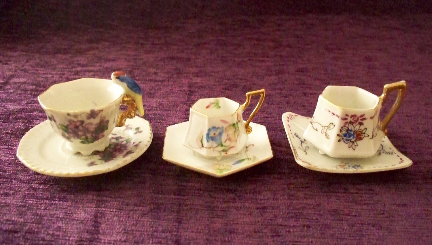 vintage miniature tea cups and saucers