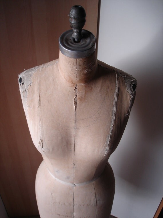 Vintage Dress Form Mannequin Wolf Size 10 circa 1975