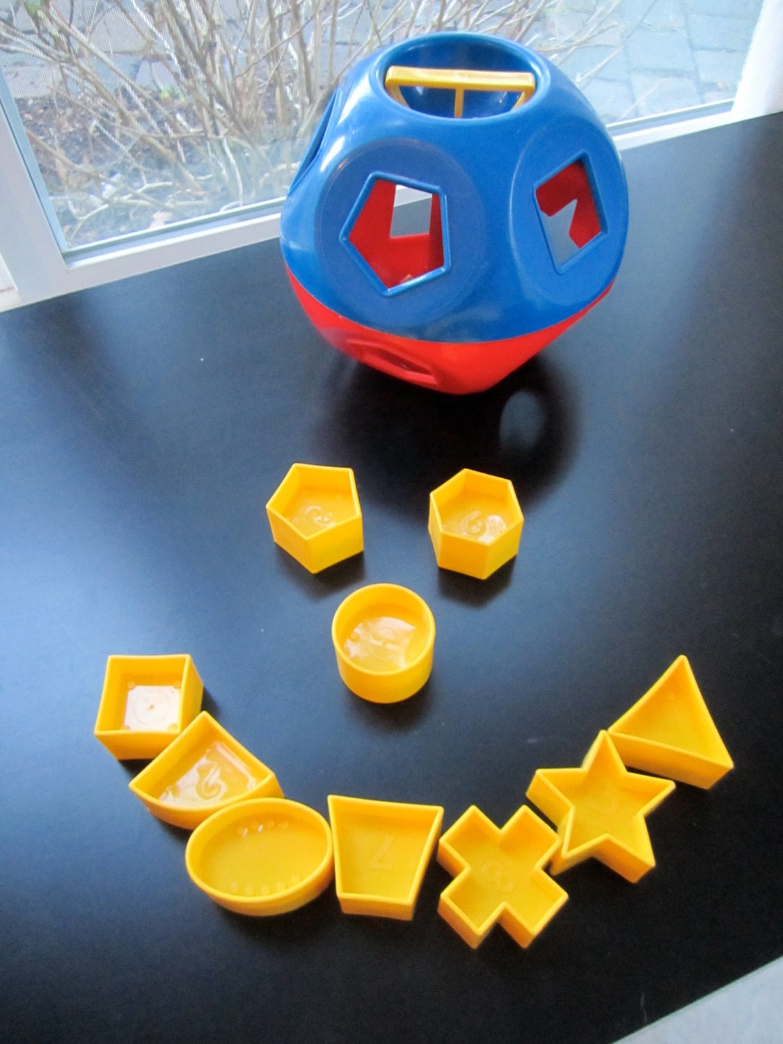 Vintage Tupperware Toy sorter shape for toddlers star circle