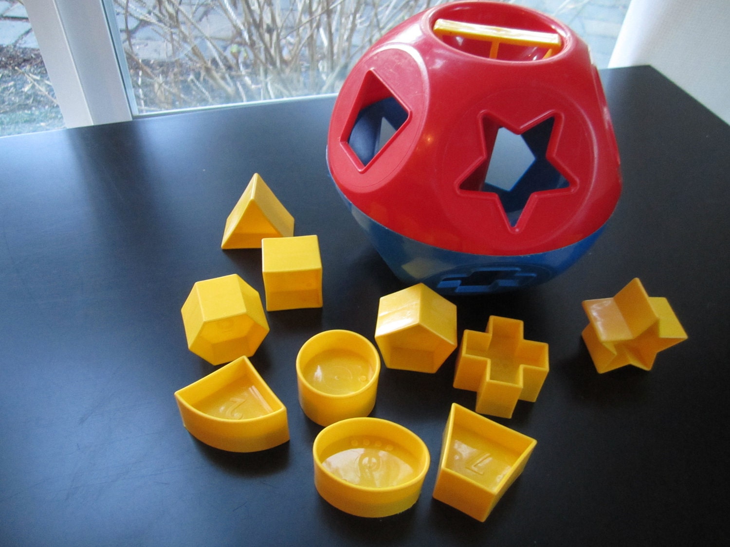 Vintage Tupperware Toy sorter shape for toddlers star circle