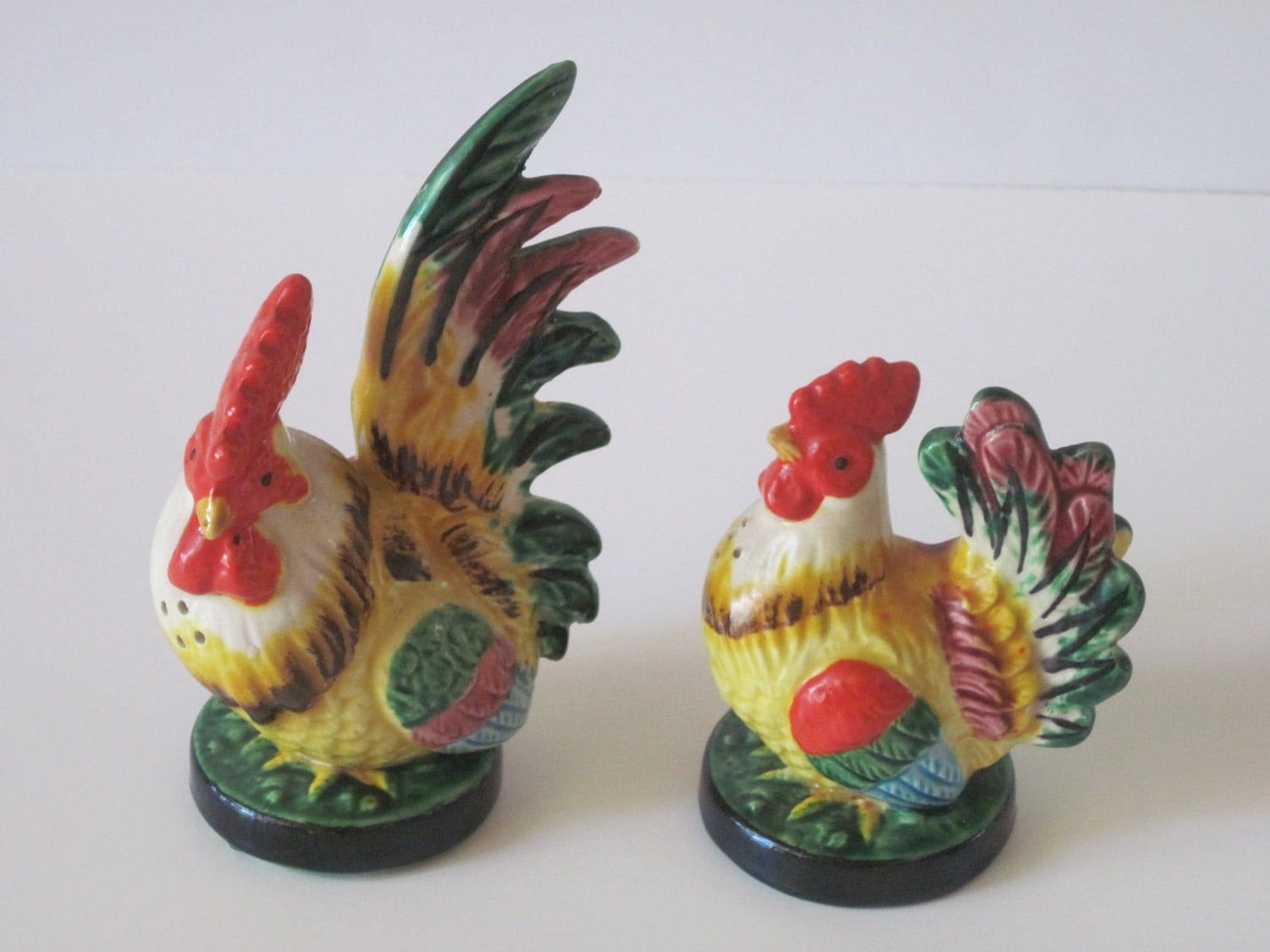 Vintage Rooster Salt and Pepper Shakers Japan by Relic189 on Etsy