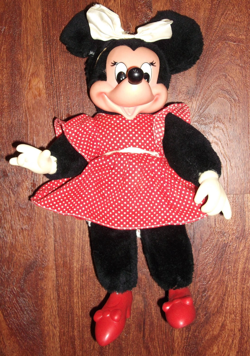 old minnie mouse stuffed animal