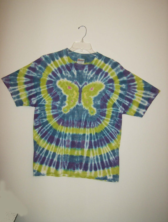 how to make a tie dye butterfly shirt