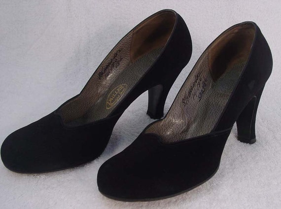 Items similar to 1940s Black Suede Shoes - WWII - Pin Up - Sexy ...