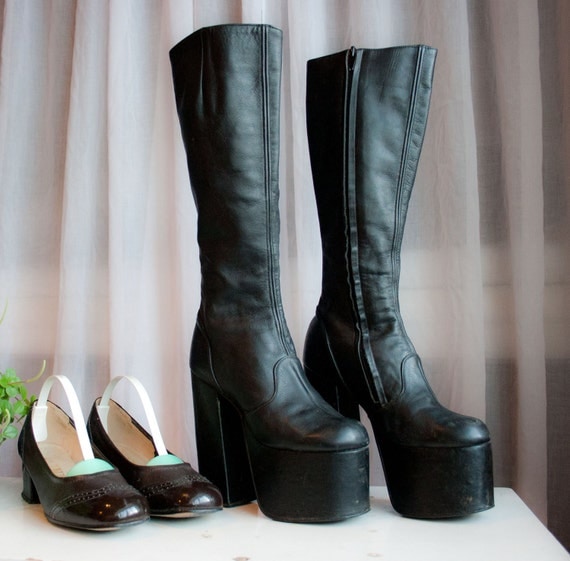 Disco Fever // 1970's platform womens Black Leather Boots