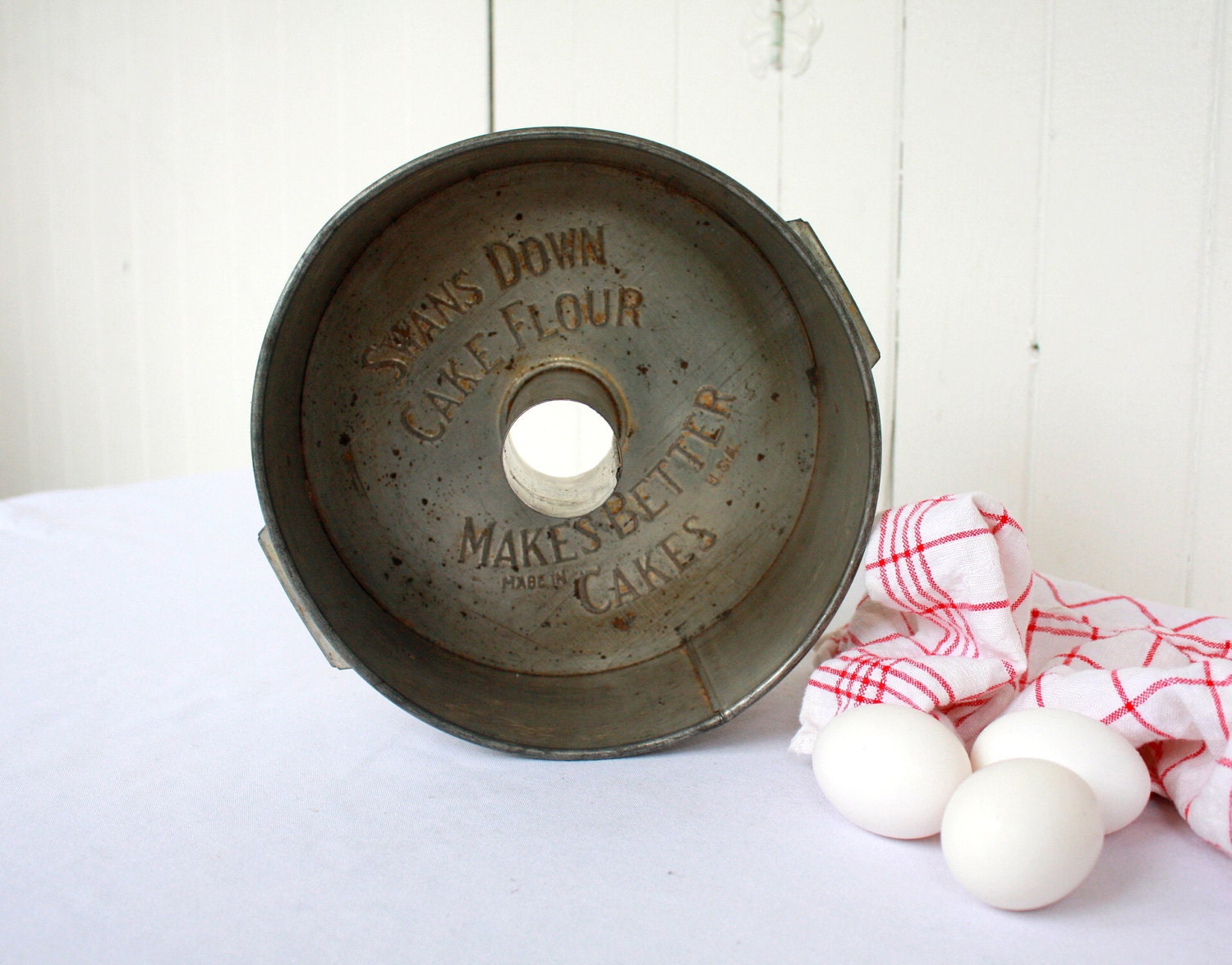 Antique Cake Pan Swans Down Cake Pan by SummerHolidayVintage