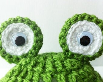 Baby Frog Hat, Green Crochet Beanie, Baby Boy Hat, Baby Boy Frog Hat, Baby Photo Prop, Baby Animal Hat