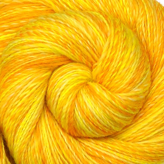 Handspun yarn STRAW INTO GOLD Handpainted Shetland wool