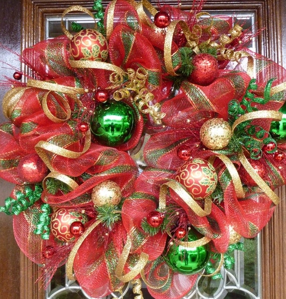 RED GOLD and GREEN Deco Mesh Christmas Wreath