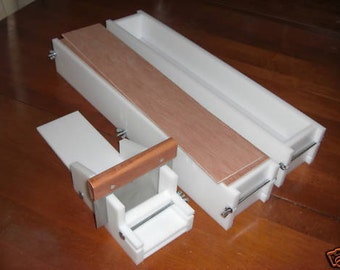 2 hdpe 6 LB Soap Molds,1 Cutter,1 Cutter Blade, 2 Wooden Lids makes 42 Bars E.