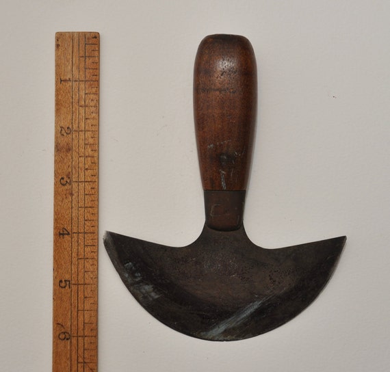 Leather round knife by alternativeartsupply on Etsy