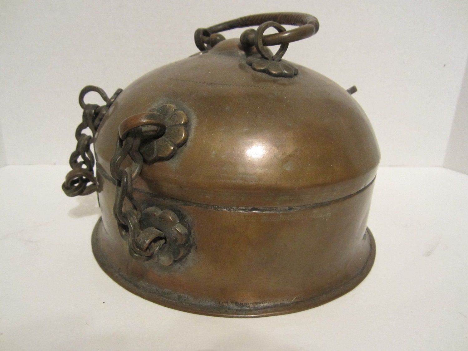 Vintage Antique Round Copper Pot with hinged lid