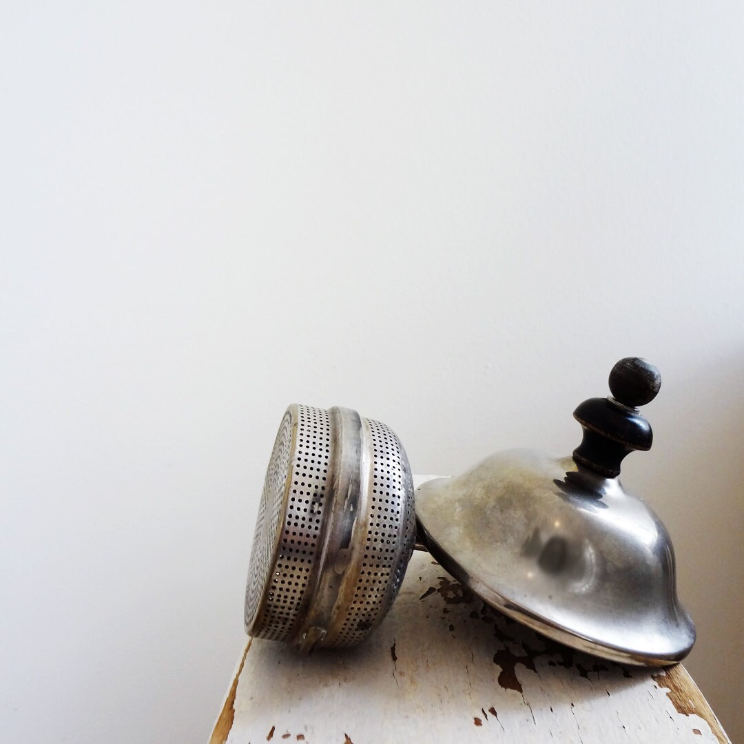 Antique Teapot Landers Frary and Clark Universal Tea Ball