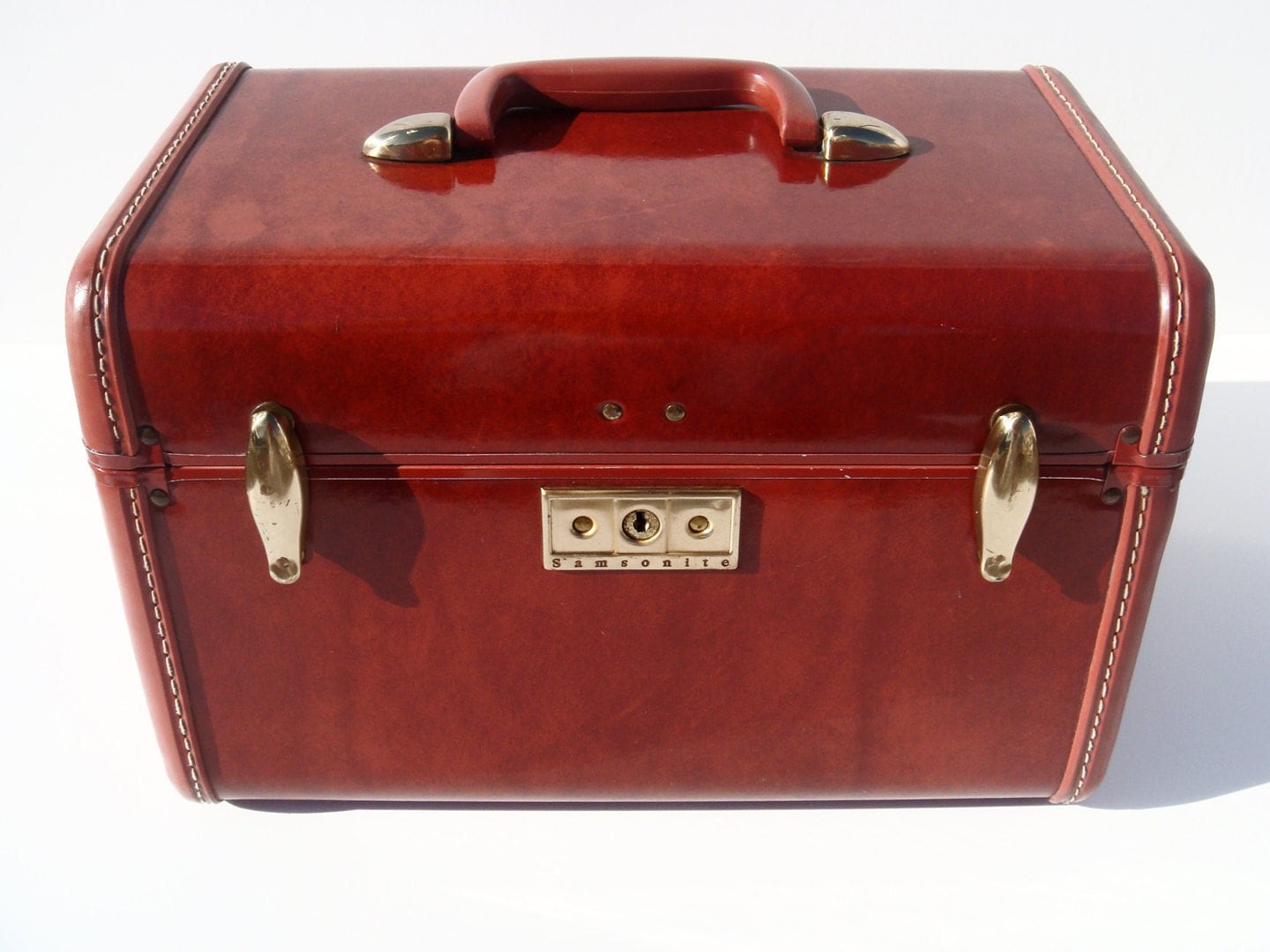 Vintage Style Train Case 2