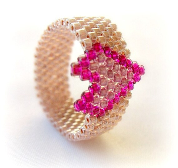 Valentine's Ring. Purple Heart Beaded Ring. Beadwoven Seed