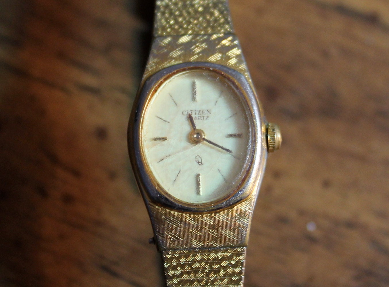 vintage ladies citizen quartz watch