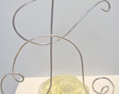 Items similar to Wire Cake Topper- Unique Design by NoviaArtesana 5" by