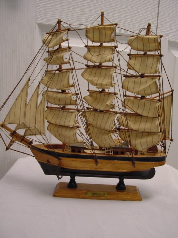 SALEVintage Wooden SAILBOAT by Heritage Mint Collectibles 13