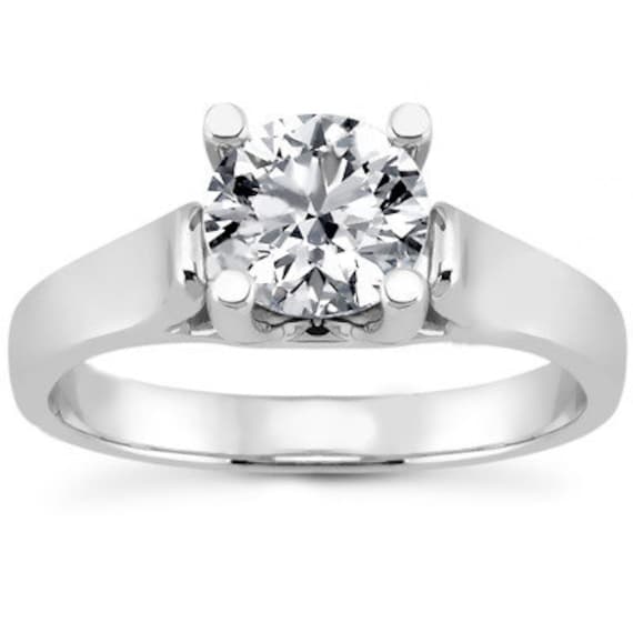 Items similar to Beautiful 14k White Gold Solitaire Engagement Ring ...