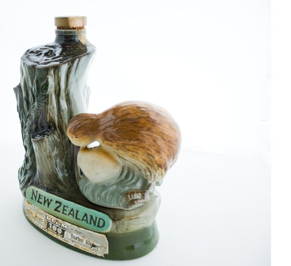 Jim Beam Whiskey Liquor Decanter of New Zealand Kiwi