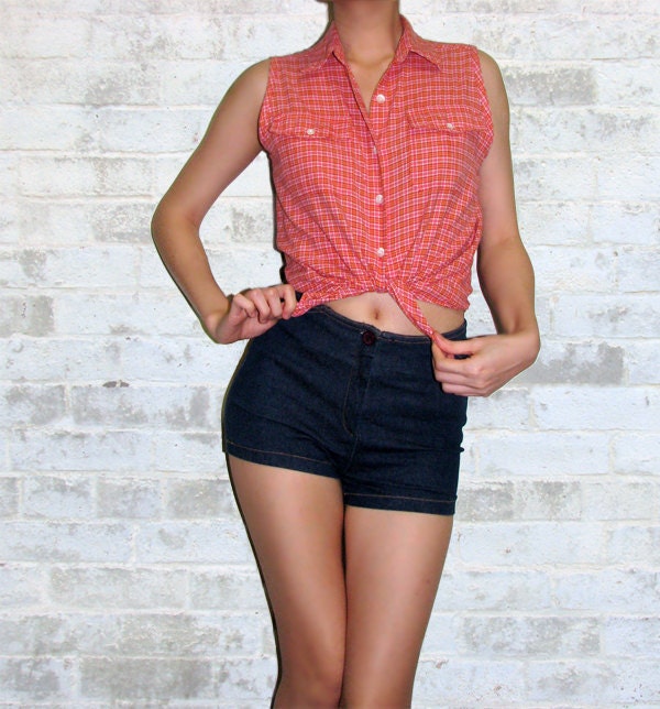 STOREWIDE SALE The Bettie Bombshell Pin Up Shorts