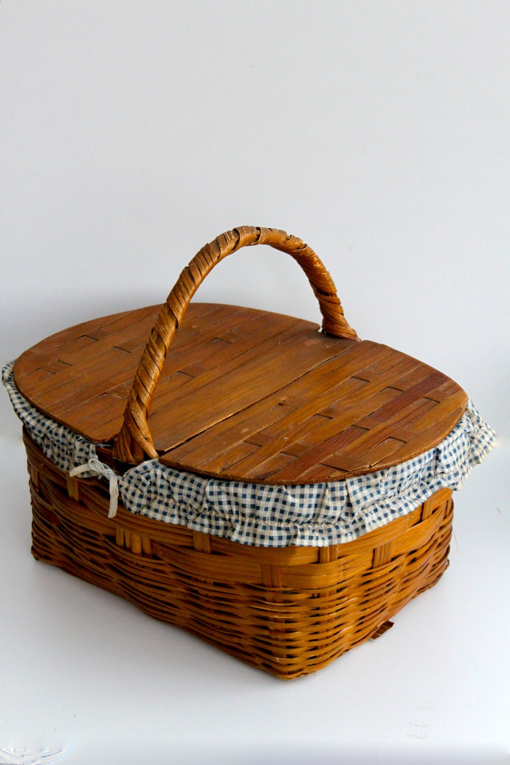 Vintage wicker picnic basket with wood double lid / by vintagewall