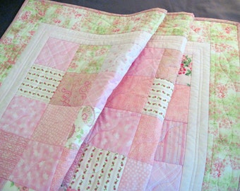 Turquoise Shabby Chic Quilt With Comforter