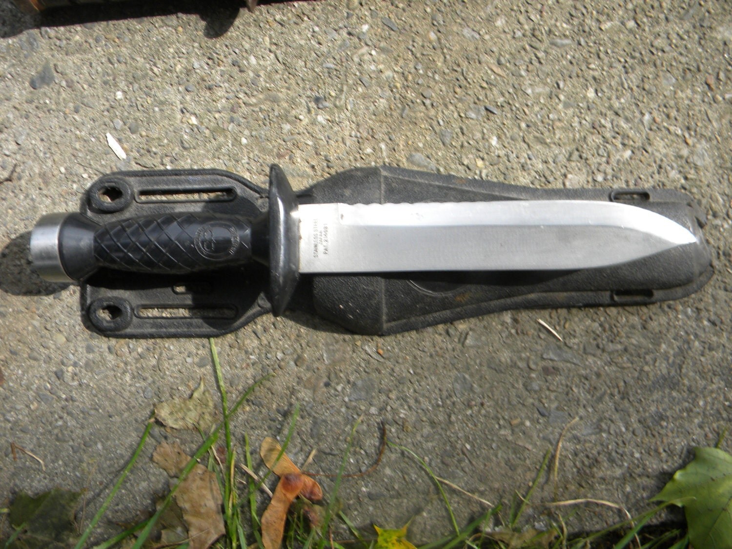 vintage scuba divers AQUA LUNG DIVERS knife