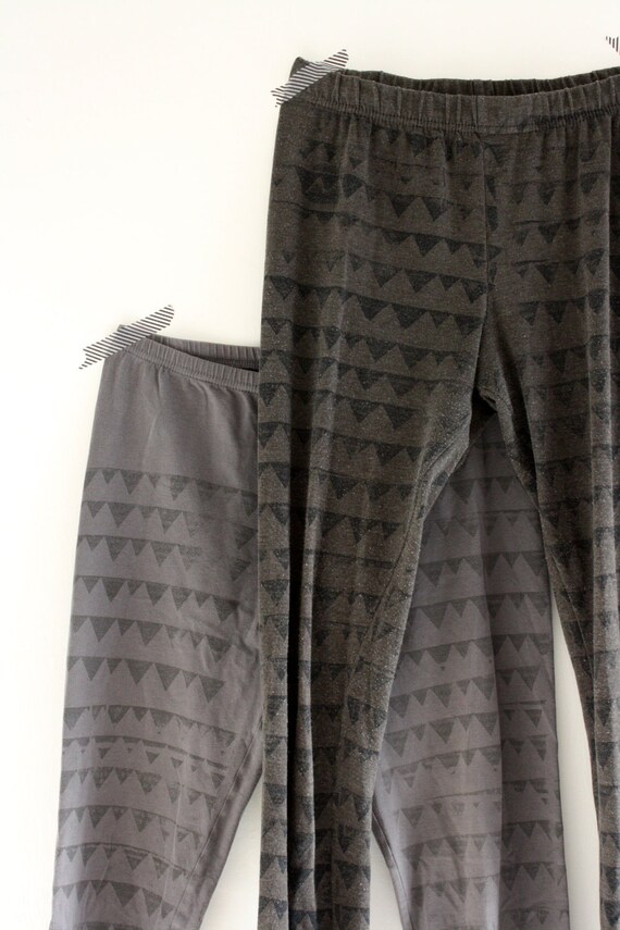 Items similar to Leggings - grey / blue - triangles on Etsy
